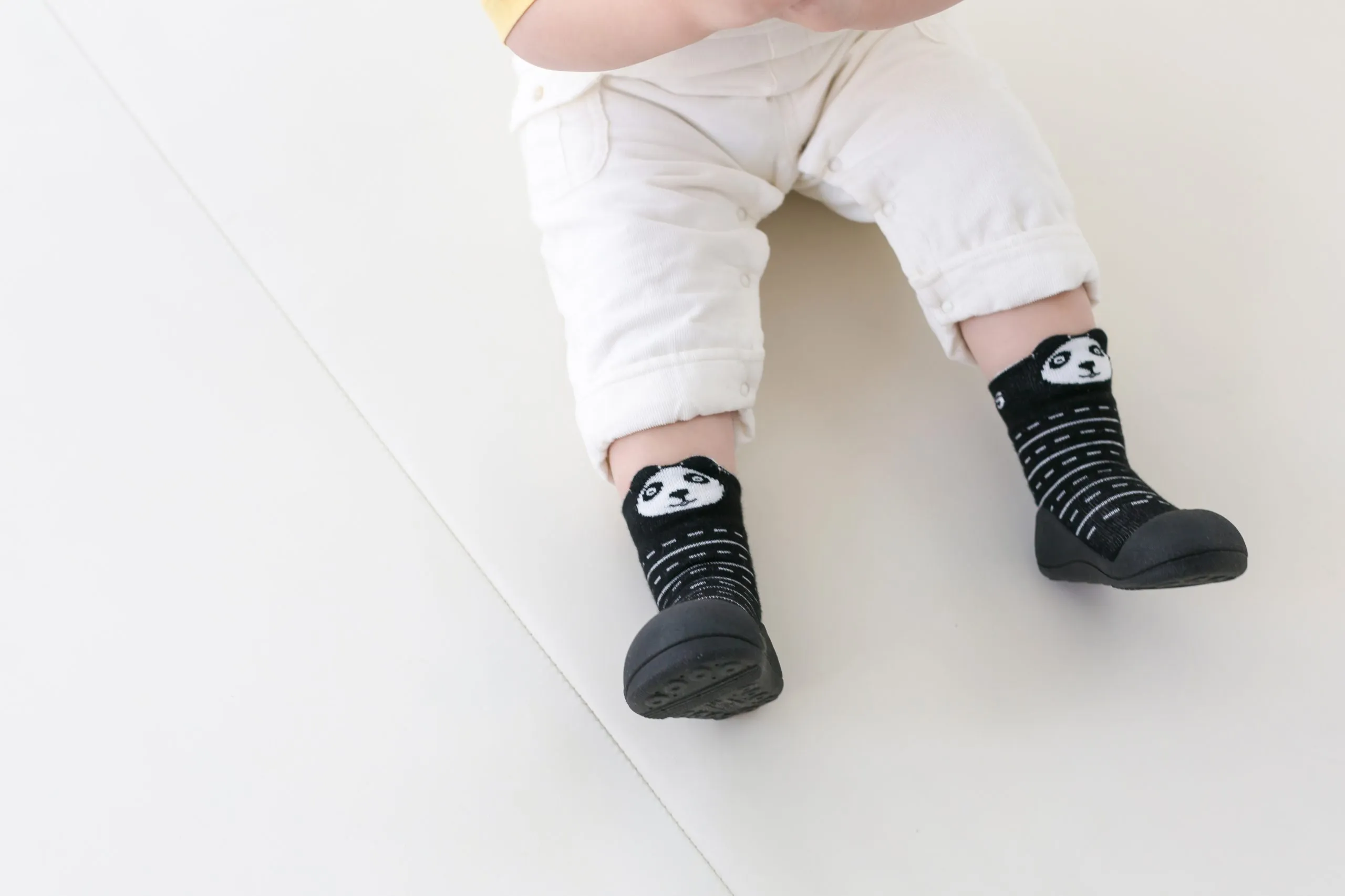 Attipas (TWO STYLE BLACK) - Image 5