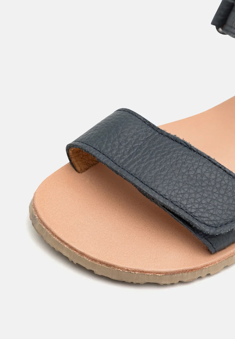 Froddo Barefoot Sandália (Flexy Lia Dark Blue) Moms - Image 2