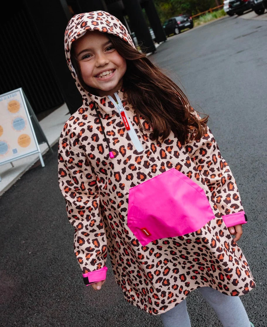 Hello Hossy Poncho Leopard #6 impermeável