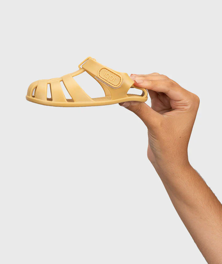 Igor Barefoot Sandália Nemo Solid (Amarelo) - Image 4