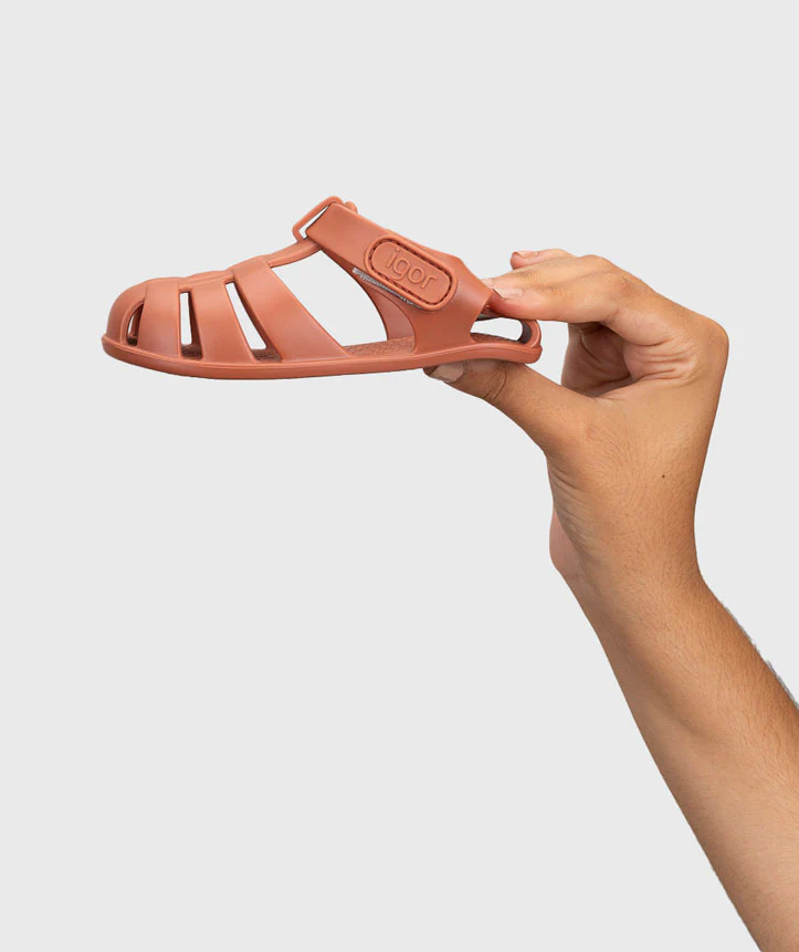 Igor Barefoot Sandália Nemo Solid Terracota - Image 3