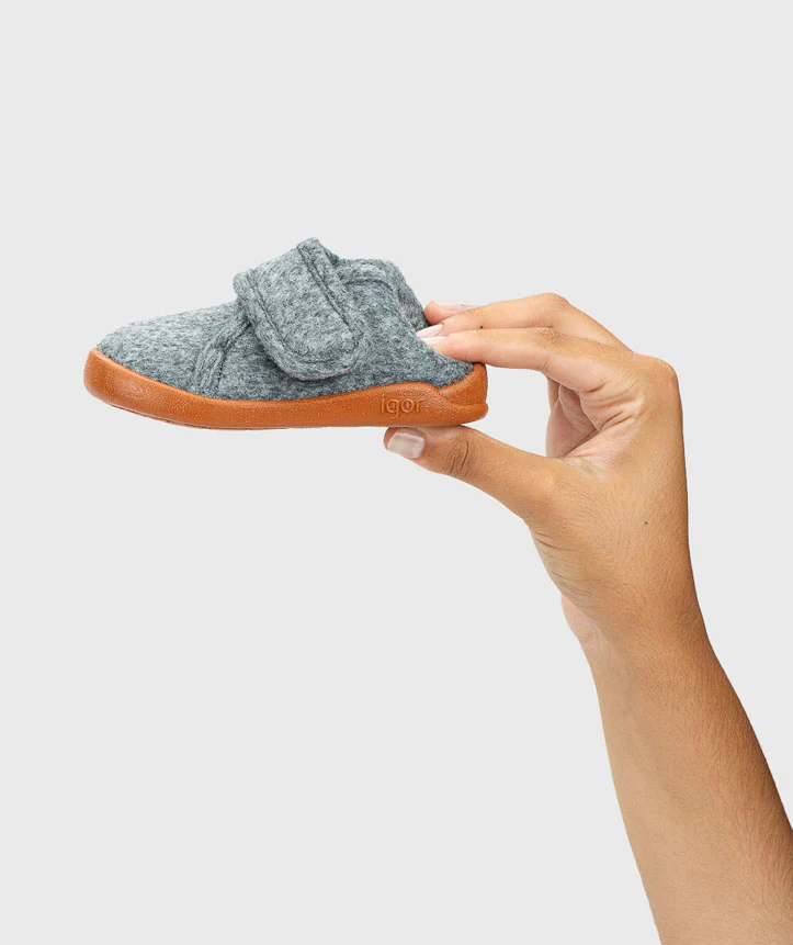 Igor Barefoot Pantufa HOMIE GRIS/CARAMELO - Image 3
