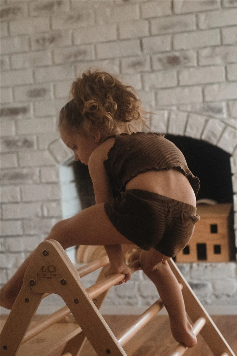 Kinderfeets - Triângulo para escalar médio *Por encomenda - Image 3