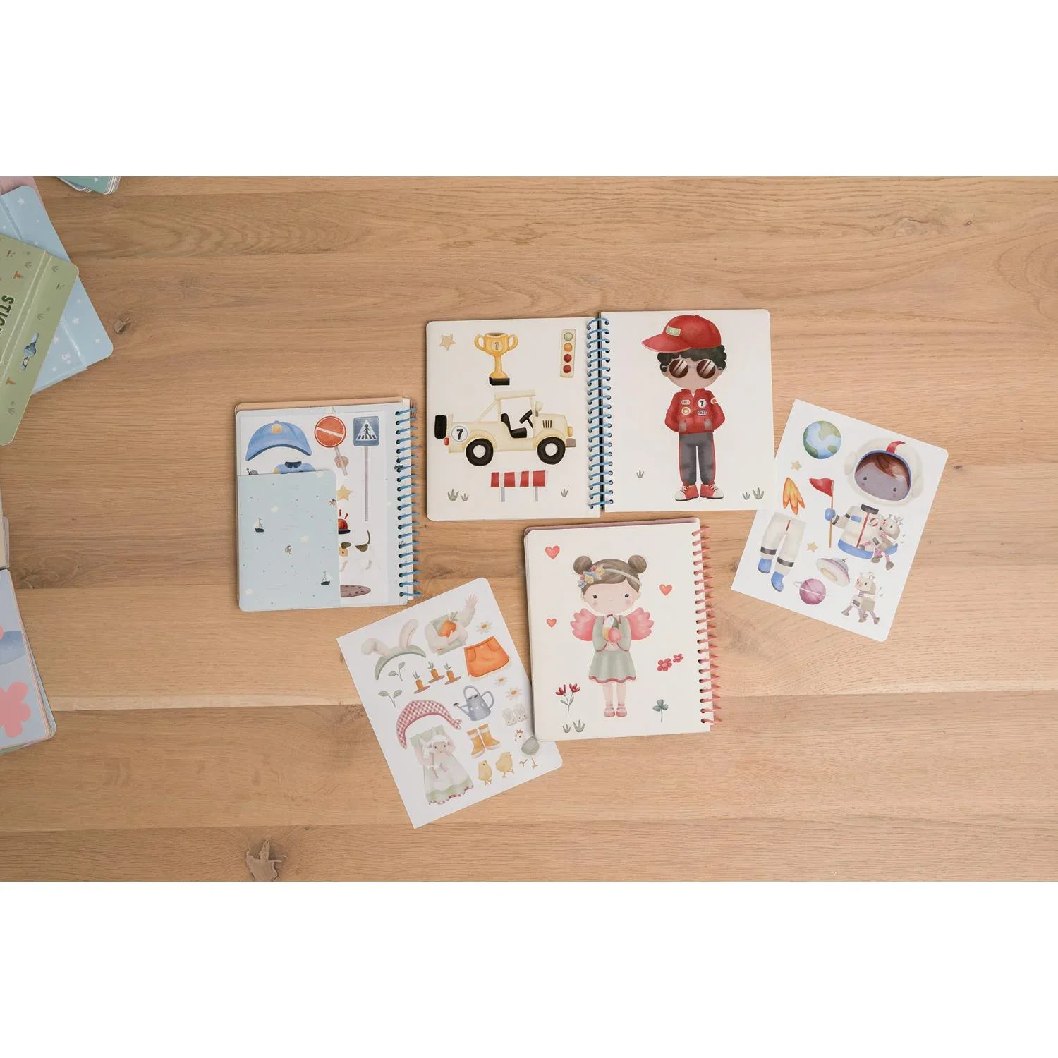 Little Dutch Livro Autocolantes - Dress Me Up - Jim and Friends - Image 2