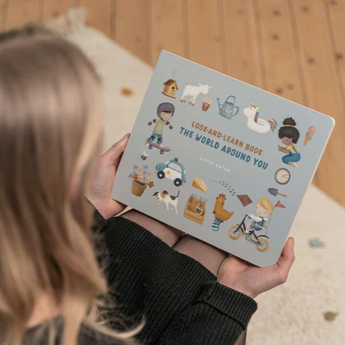Little Dutch Livro em Inglês - O mundo ao meu Redor - Image 2