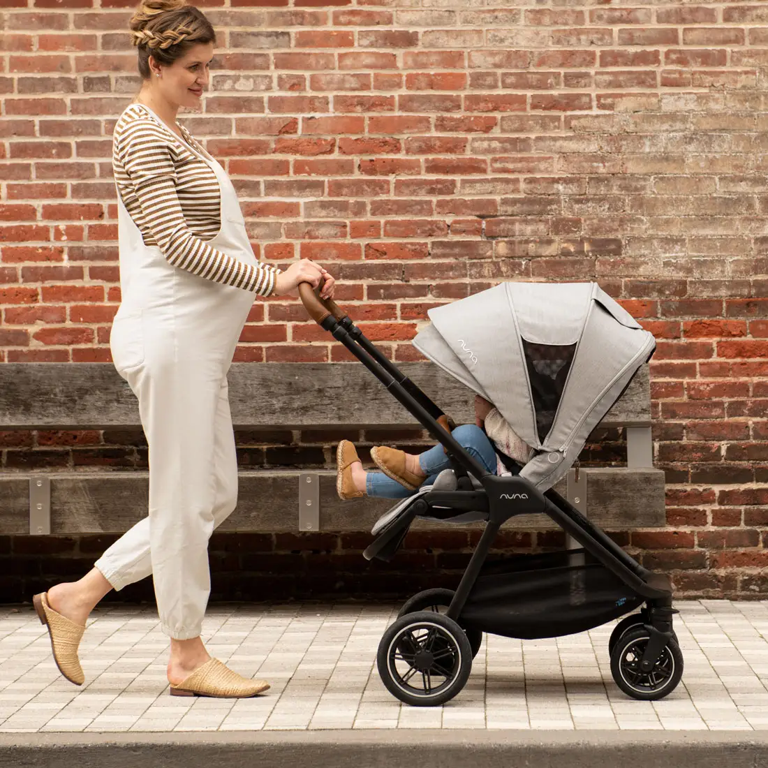Nuna DUO / TRIO carrinho de passeio compacto Reversível TRIV NEXT Caviar - Image 3