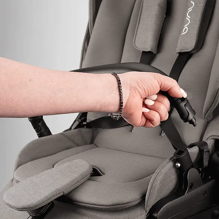 Nuna carrinho de passeio SWIV Stroller 360º compacto até 22kg - Image 3