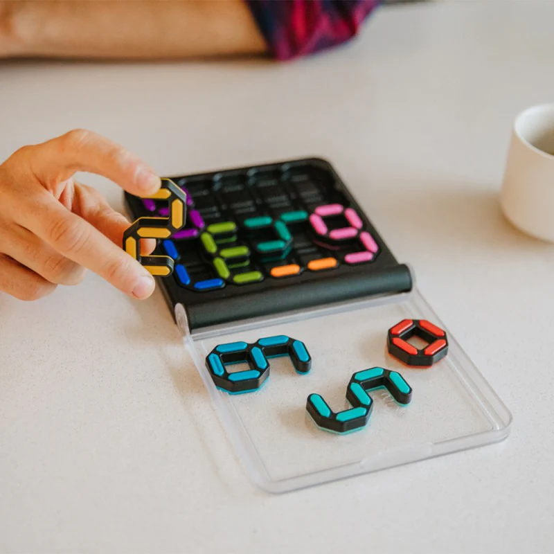 SmartGames - IQ Digits - Image 5